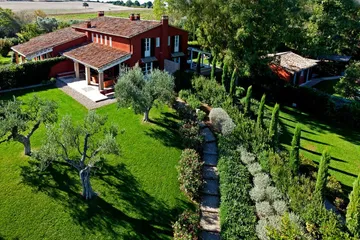 Locanda Rossa, Capalbio, Grosseto, Italia (1/1)