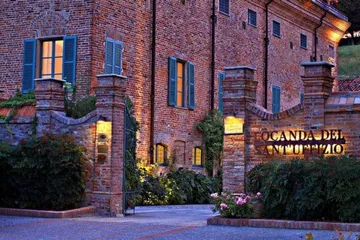 Relais Sant'Uffizio, Cioccaro di Penango, Asti, Italia (1/6)