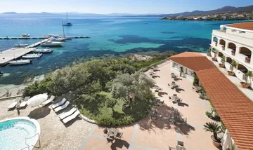 Gabbiano Azzurro Hotel & Suites, Golfo Aranci, Italia (1/3)